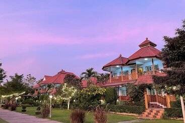 Otel Ruen Sam Ran Resort