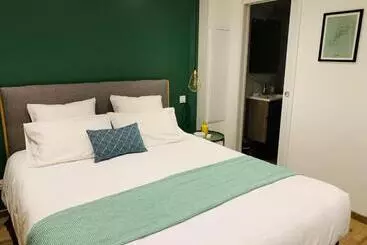 Aamiaismajoitus (B&B) Une Pause Au Vert Studio 2 Personnes