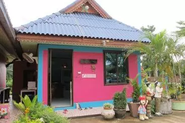 Hotelli Buachompoo Resort Suratthani