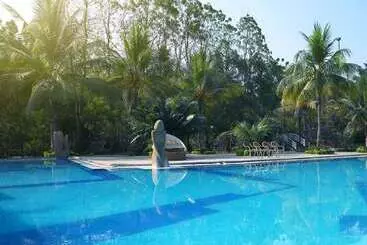 Hotel Lahari Resorts