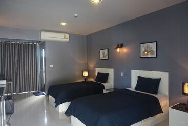 בית מלון כפרי Varinthorn Residence