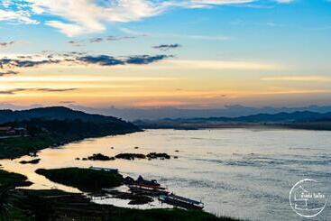 Majatalo Bankongrimkhong Chiangkhan