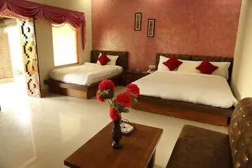 Hotel Van Chhavi Resort