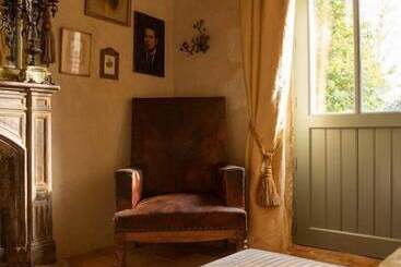 بنسيون Le Moulin Bregeon