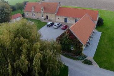 Pensjonat La Haute Muraille