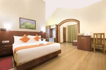 هتل Indeevara Retreat