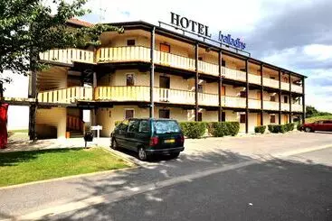 Hotel & Residence Moissy