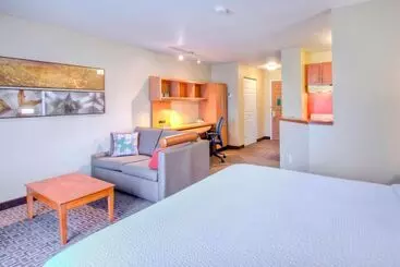 Апарт-отель Towneplace Suites Raleigh Cary/weston Parkway