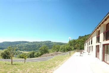 ホテル Gîtes Du Haut Cantal