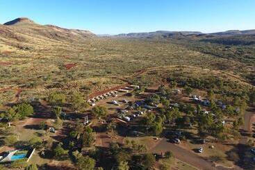 فندق Tom Price Tourist Park