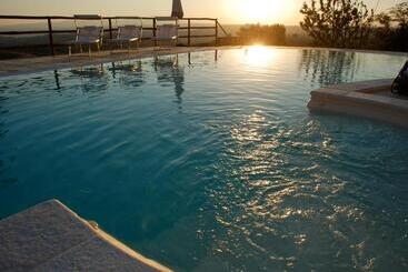 コテージ Tenuta San Savino Delle Rocchette