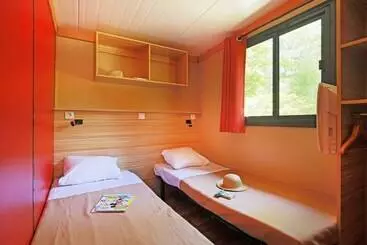 Hotelli Huttopia Les Falaises