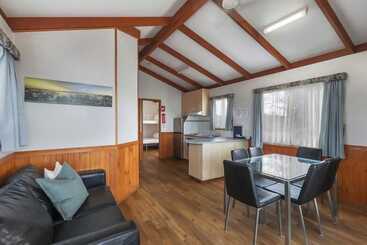 Отель Reflections Lake Burrendong   Holiday Park