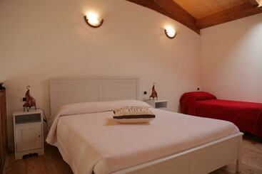 田舎風ホテル Agriturismo Adorno