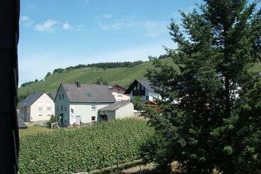 בית מלון כפרי Weinhaus Liesertal