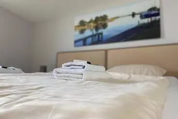 Hotel Zum Alten Fährhaus   Bed & Breakfast