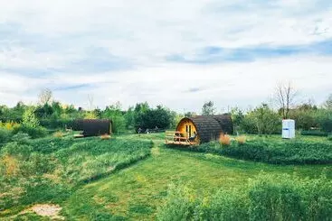 Mökkimajoitus Long Point Eco Adventures