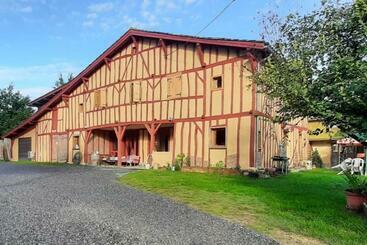 ペンション Arie   Chez Joelle Et Michel