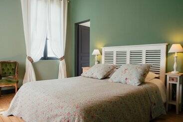 פנסיון Villa 2 Pas Sages