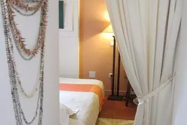 Bed and Breakfast La Maison De Natasha