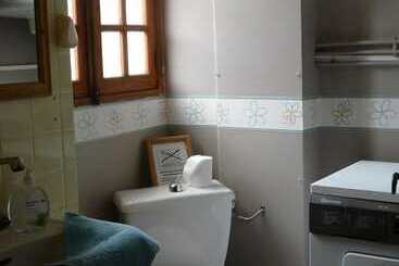 ホテル Chateau De Lacomte