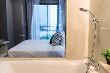 酒店 Hic At Night Bazaar 721