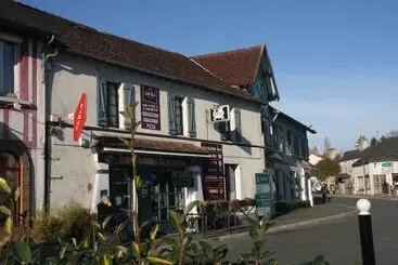 Hotelli Hôtel Au Bord Du Monde