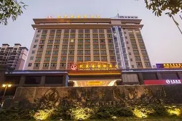 Schronisko Kelly Wah International