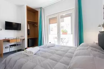پانسیون My Way   Rooms   Palazzo San Matteo