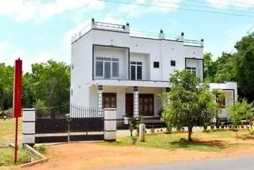 ホテル Reliance Resort