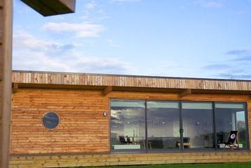 Pensió Jog  Lodge 17  3 Bed Seaview