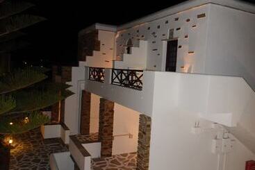 膳宿费 Nisiotiko House In Tinos Near The Beach