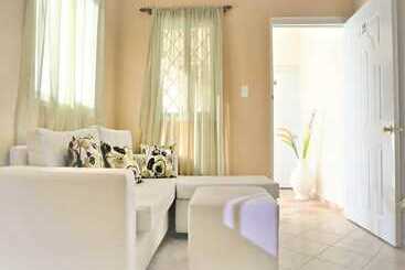 هتل آپارتمان The Hope Plaza