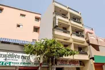 Hôtel Spot On 75653  Rohit