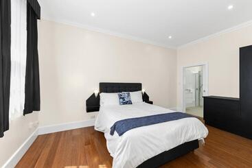 酒店 The Star Boutique Apartments