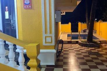 Pensão Sea Side In 5bhk Villa