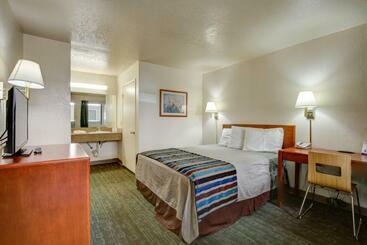 Отель Good Nite Inn Sylmar
