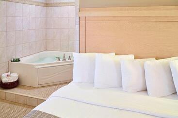 Livinn Hotel Minneapolis South / Burnsville