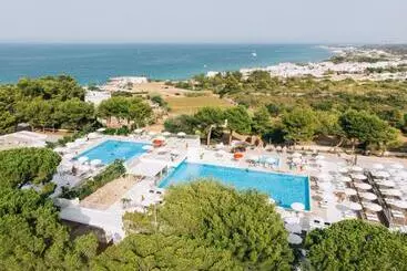 Porto Giardino, Cdshotels