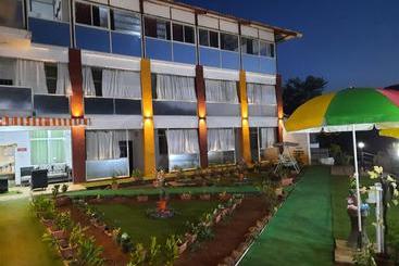 Shanti Resort And Spa Lavasa