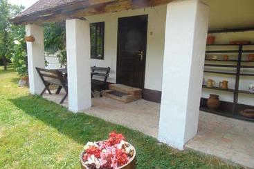 Pension (Hôtel basse catégorie) Rigó Vendégház