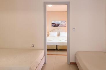 בית מלון כפרי Poseidon Studios