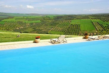 بنسيون Terre De Traces Ecolodge