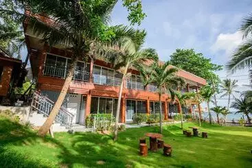 Hotel Baansuan Aokhai Beach Resort