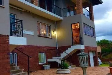 Majatalo Hamelin Guest House