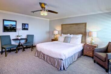 Отель 456 Embarcadero Inn & Suites