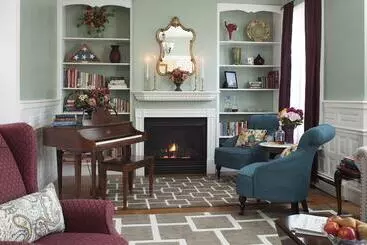 ホテル Beech Tree Inn And Cottage