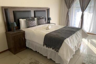 Pensionat Brackendowns Guest Star