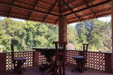 Pensão Vamoose Stream Edge Homestay