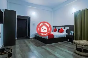 ホテル Oyo 35439  Shivaji Inn